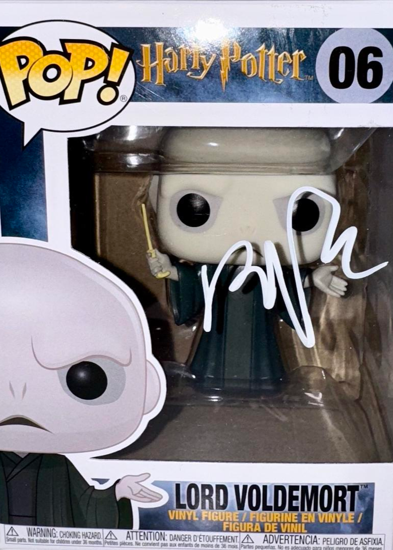 Ralph Fiennes Signed Funko Pop #06 Lord Voldemort (Harry Potter) - SWAU #02